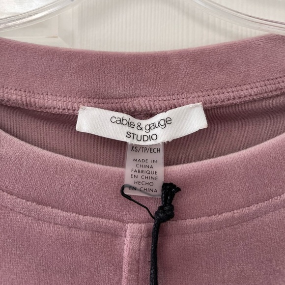 NWT Cable & Gauge Studio Dusty Mauve Velour Pullover Sweatshirt XS - Picture 4 of 13